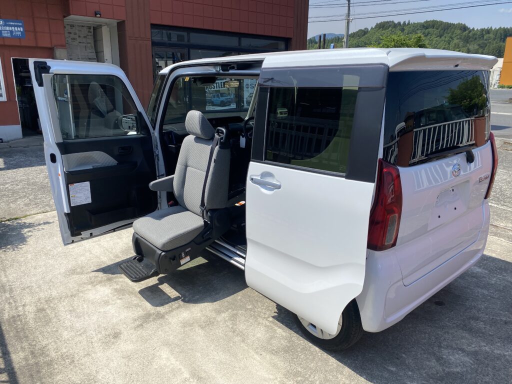 福祉車両のレンタカーを導入いたしました！